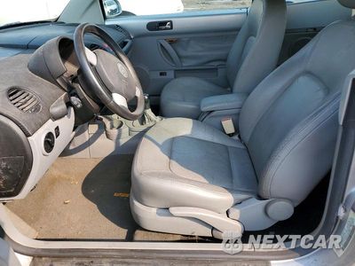 Zdjęcie 7 z 12 samochodu: 2004 VOLKSWAGEN NEW BEETLE GLS VIN:3VWCM31Y44M319859 - miniatura