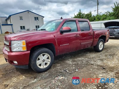 2013 CHEVROLET SILVERADO K1500 LT 3GCPKSE78DG169081 - główne zdjęcie licytacji z USA - miniatura