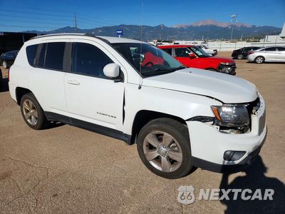 Czwarte zdjęcie samochodu z boku: 2016 JEEP COMPASS LATITUDE VIN:1C4NJDEB0GD542237 - miniatura