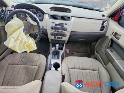 Zdjęcie 8 z 12 samochodu: 2010 FORD FOCUS SE VIN:1FAHP3FN8AW111855 - miniatura