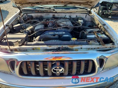 Zdjęcie 11 z 12 samochodu: 2002 TOYOTA TACOMA XTRACAB VIN:5TEWN72N92Z090345 - miniatura