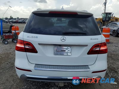 Zdjęcie 6 z 12 samochodu: 2014 MERCEDES-BENZ ML 550 4MATIC VIN:4JGDA7DB3EA374862 - miniatura