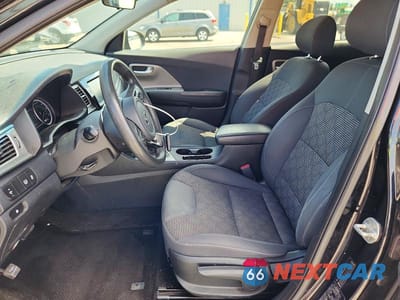 Zdjęcie 7 z 13 samochodu: 2019 KIA NIRO LX VIN:KNDCB3LC4K5259157 - miniatura