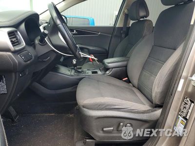 Zdjęcie 7 z 13 samochodu: 2016 KIA SORENTO LX VIN:5XYPG4A35GG064551 - miniatura