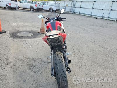 Czwarte zdjęcie samochodu z boku: 2015 YAMAHA YZFR3 VIN:MH3RH06Y0FK009907 - miniatura