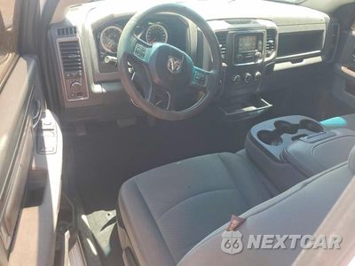 Zdjęcie 8 z 12 samochodu: 2018 RAM 1500 ST VIN:3C6JR6DTXJG234149 - miniatura