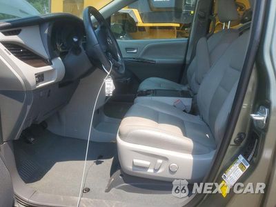 Zdjęcie 7 z 13 samochodu: 2020 TOYOTA SIENNA XLE 7-PASSENGER AUTO ACCESS SEAT VIN:5TDYZ3DC9LS044644 - miniatura