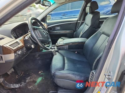 Zdjęcie 7 z 12 samochodu: 2006 BMW 750 LI VIN:WBAHN83556DT60972 - miniatura