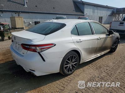 Trzecie zdjęcie samochodu z tyłu: 2021 TOYOTA CAMRY SE VIN:4T1G11AK0MU467625 - miniatura