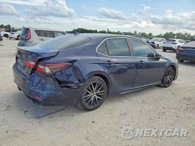Trzecie zdjęcie samochodu z tyłu: 2022 TOYOTA CAMRY SE VIN:4T1G11AK2NU657864 - miniatura