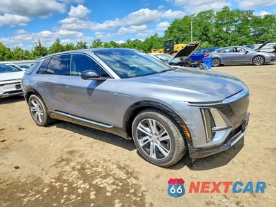 Czwarte zdjęcie samochodu z boku: 2024 CADILLAC LYRIQ TECH VIN:1GYKPMRK0RZ113014 - miniatura