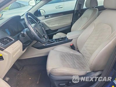 Zdjęcie 7 z 12 samochodu: 2016 HYUNDAI SONATA SPORT VIN:5NPE34AF8GH377258 - miniatura