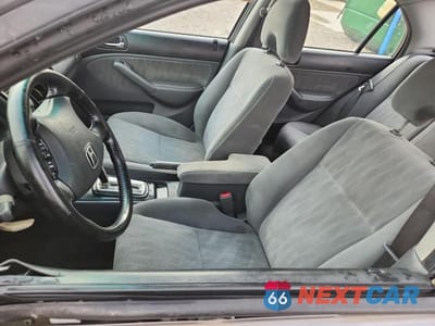 Zdjęcie 7 z 13 samochodu: 2005 HONDA CIVIC LX VIN:2HGES16525H631202 - miniatura