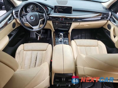 Zdjęcie 8 z 13 samochodu: 2016 BMW X5 XDR40E VIN:5UXKT0C52G0S79595 - miniatura