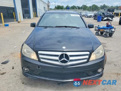 Piąte zdjęcie samochodu w środku: 2010 MERCEDES-BENZ C 300 VIN:WDDGF5EB2AR103122 - miniatura