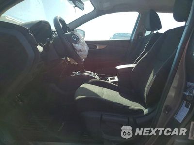 Zdjęcie 7 z 14 samochodu: 2017 NISSAN ROGUE SPORT S VIN:JN1BJ1CP1HW028793 - miniatura