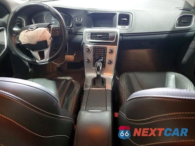 Zdjęcie 8 z 12 samochodu: 2018 VOLVO S60 DYNAMIC VIN:YV140MTL0J2455932 - miniatura