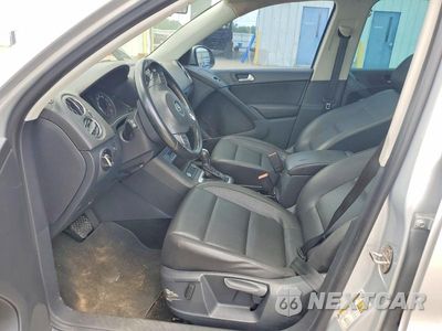 Zdjęcie 7 z 12 samochodu: 2015 VOLKSWAGEN TIGUAN S VIN:WVGAV7AX6FW554204 - miniatura