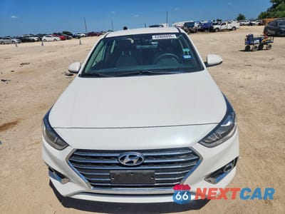 Piąte zdjęcie samochodu w środku: 2021 HYUNDAI ACCENT SEL VIN:3KPC24A63ME134998 - miniatura