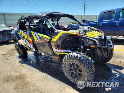 Czwarte zdjęcie samochodu z boku: 2019 CAN-AM MAVERICK X3 MAX X DS TURBO R VIN:3JBVEAW22KK000215 - miniatura