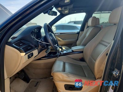 Zdjęcie 7 z 13 samochodu: 2009 BMW X5 XDRIVE48I VIN:5UXFE83519L310069 - miniatura