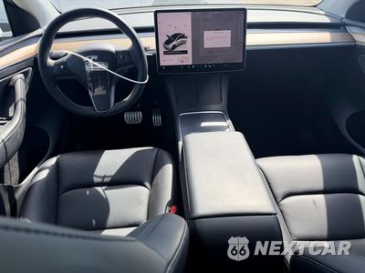 Zdjęcie 8 z 12 samochodu: 2022 TESLA MODEL Y VIN:7SAYGDEF0NF539684 - miniatura