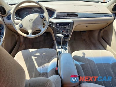 Zdjęcie 8 z 13 samochodu: 2001 CHEVROLET MALIBU VIN:1G1ND52J516199034 - miniatura