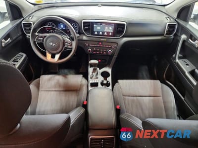 Zdjęcie 8 z 13 samochodu: 2021 KIA SPORTAGE LX VIN:KNDPMCAC2M7848777 - miniatura