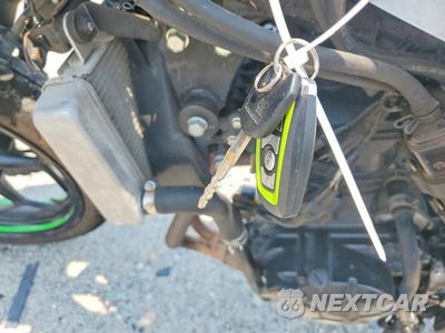 Zdjęcie 8 z 9 samochodu: 2015 KAWASAKI EX300 A VIN:JKAEX8A19FA012488 - miniatura