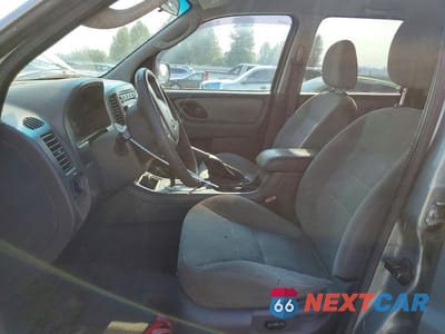 Zdjęcie 7 z 13 samochodu: 2007 FORD ESCAPE XLT VIN:1FMYU93127KA52112 - miniatura