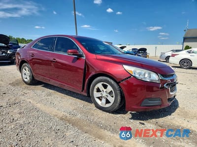 Czwarte zdjęcie samochodu z boku: 2015 CHEVROLET MALIBU 1LT VIN:1G11C5SL9FF305432 - miniatura