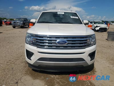 Piąte zdjęcie samochodu w środku: 2019 FORD EXPEDITION XLT VIN:1FMJU1HT4KEA13395 - miniatura