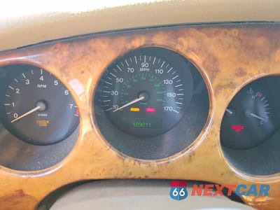 Zdjęcie 9 z 12 samochodu: 1997 JAGUAR XK8 VIN:SAJGX2743VC010088 - miniatura