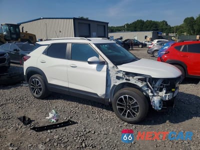 Czwarte zdjęcie samochodu z boku: 2024 CHEVROLET TRAILBLAZER LT VIN:KL79MRSL9RB201692 - miniatura
