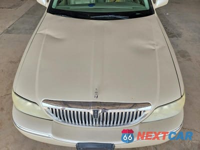 Zdjęcie 11 z 12 samochodu: 2003 LINCOLN TOWN CAR CARTIER VIN:1LNHM83W23Y651217 - miniatura