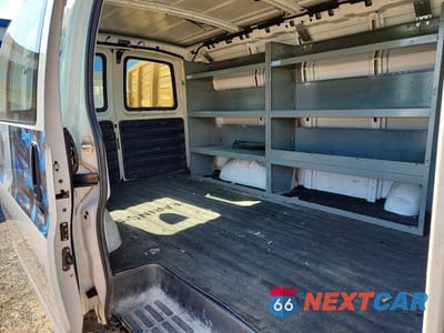 Zdjęcie 11 z 13 samochodu: 2017 GMC SAVANA G2500 VIN:1GTW7AFF8H1915630 - miniatura