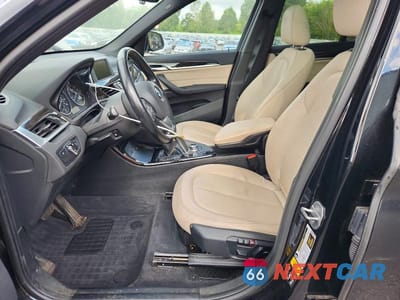 Zdjęcie 7 z 12 samochodu: 2016 BMW X1 XDRIVE28I VIN:WBXHT3Z35G4A48403 - miniatura