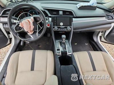 Zdjęcie 8 z 12 samochodu: 2017 HONDA CIVIC EX VIN:19XFC2F77HE004082 - miniatura