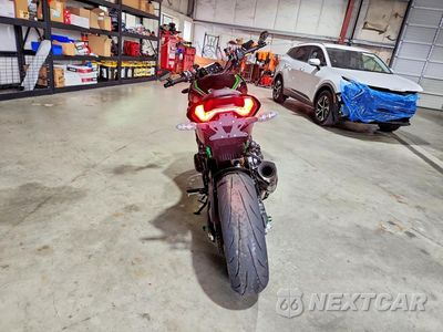 Czwarte zdjęcie samochodu z boku: 2025 KAWASAKI ZR900 T VIN:ML5ZRDT15SDA02523 - miniatura