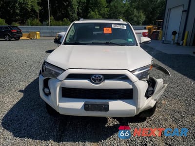 Piąte zdjęcie samochodu w środku: 2018 TOYOTA 4RUNNER SR5 PREMIUM VIN:JTEBU5JR5J5550446 - miniatura