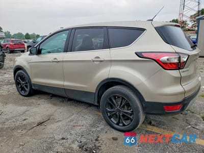 Drugie zdjęcie samochodu z przodu: 2017 FORD ESCAPE SE VIN:1FMCU0GD9HUA99637 - miniatura