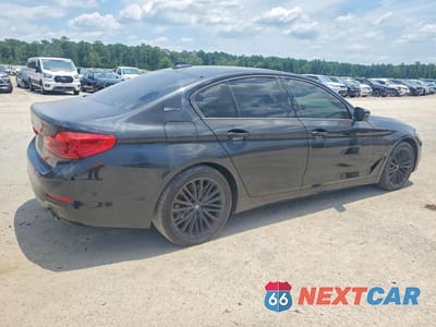 Trzecie zdjęcie samochodu z tyłu: 2018 BMW 530E VIN:WBAJA9C53JB034370 - miniatura