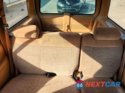 Zdjęcie 10 z 13 samochodu: 1996 FORD EXPLORER VIN:1FMDU34X6TUA17053 - miniatura