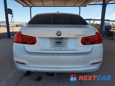 Zdjęcie 6 z 12 samochodu: 2016 BMW 320 I VIN:WBA8E1G51GNT34284 - miniatura