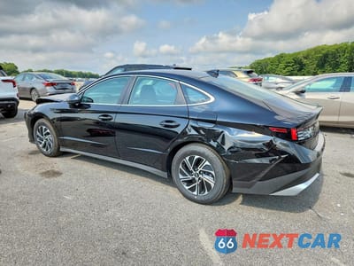Drugie zdjęcie samochodu z przodu: 2026 HYUNDAI SONATA HYBRID BLUE VIN:KMHL24JJ0TA166728 - miniatura