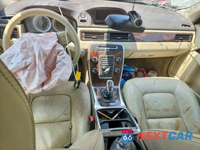 Zdjęcie 8 z 13 samochodu: 2013 VOLVO XC70 T6 VIN:YV4902BZ0D1166787 - miniatura