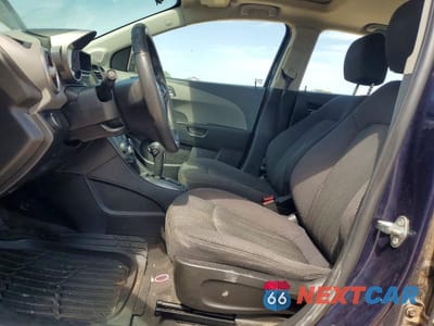 Zdjęcie 7 z 12 samochodu: 2015 CHEVROLET SONIC LT VIN:1G1JC6SB8F4160909 - miniatura