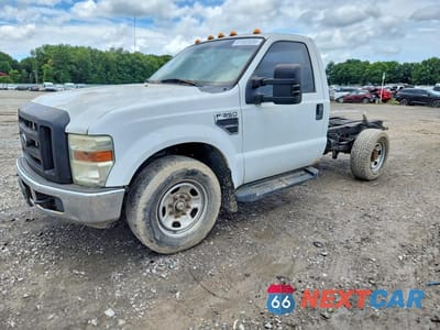 2010 FORD F350 SUPER DUTY 1FDWF3E58AEA60008 - główne zdjęcie licytacji z USA - miniatura