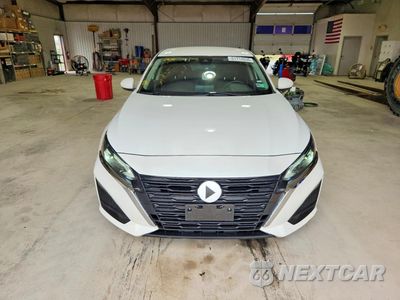 Piąte zdjęcie samochodu w środku: 2023 NISSAN ALTIMA SV VIN:1N4BL4DVXPN388001 - miniatura