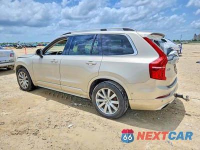 Drugie zdjęcie samochodu z przodu: 2016 VOLVO XC90 T6 VIN:YV4A22PK0G1038685 - miniatura